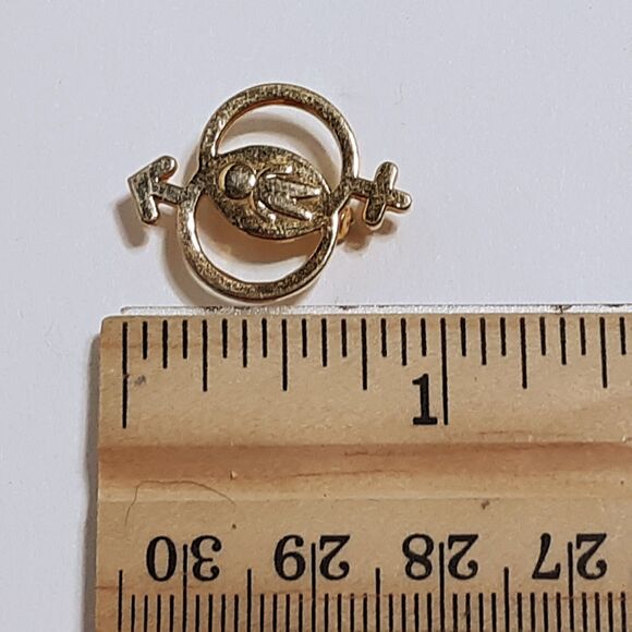 Male Female Gender Gold Tone Pin Baby Birth Collectible Lapel Pinback Pronouns - Picture 3 of 4